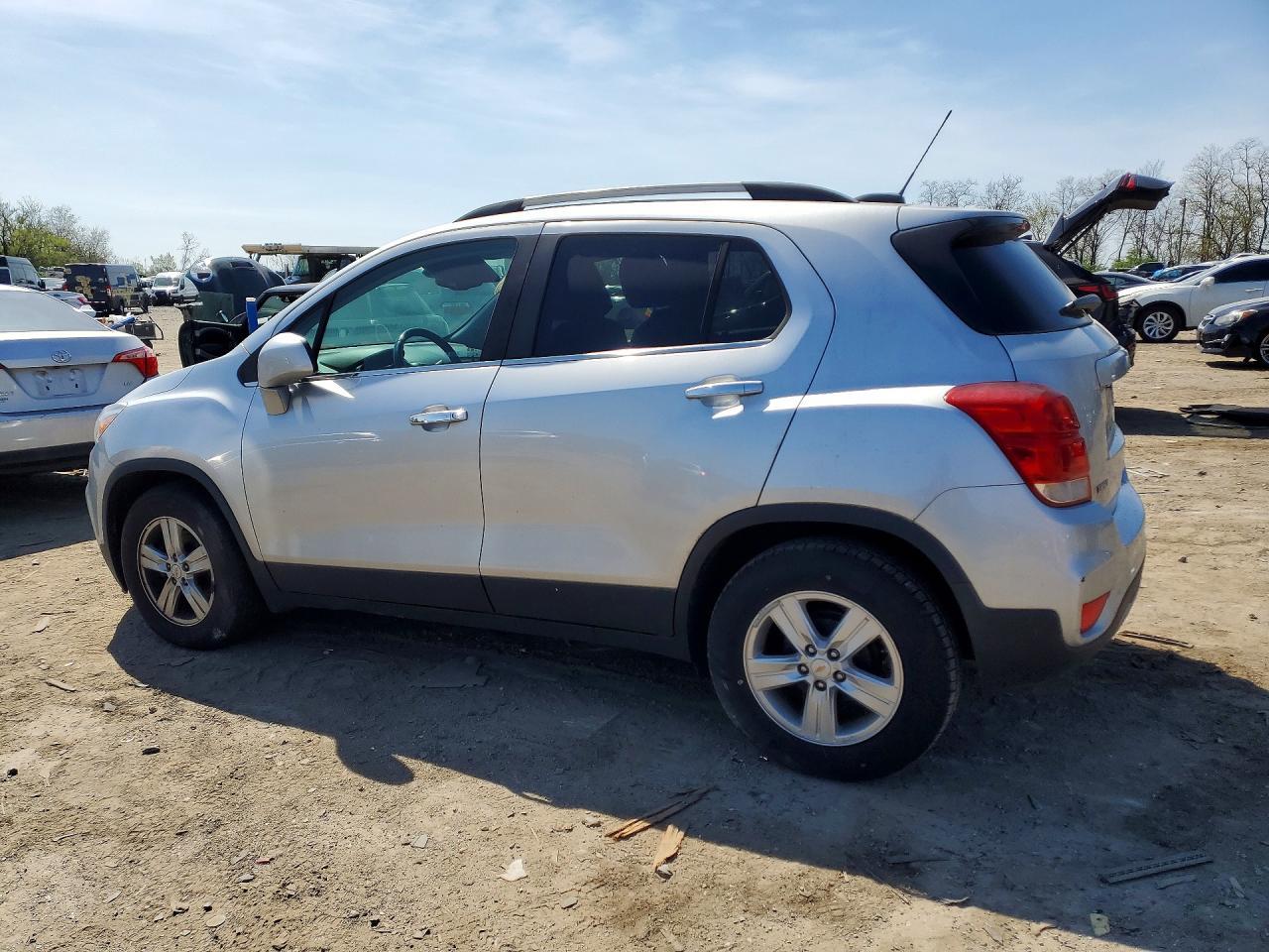 2020 Chevrolet Trax 1Lt - Фото 2