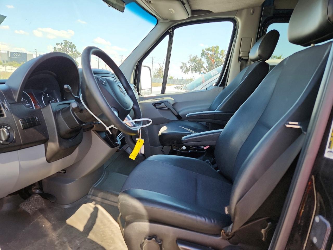 2017 Mercedes-Benz Sprinter 2500 - Фото 7