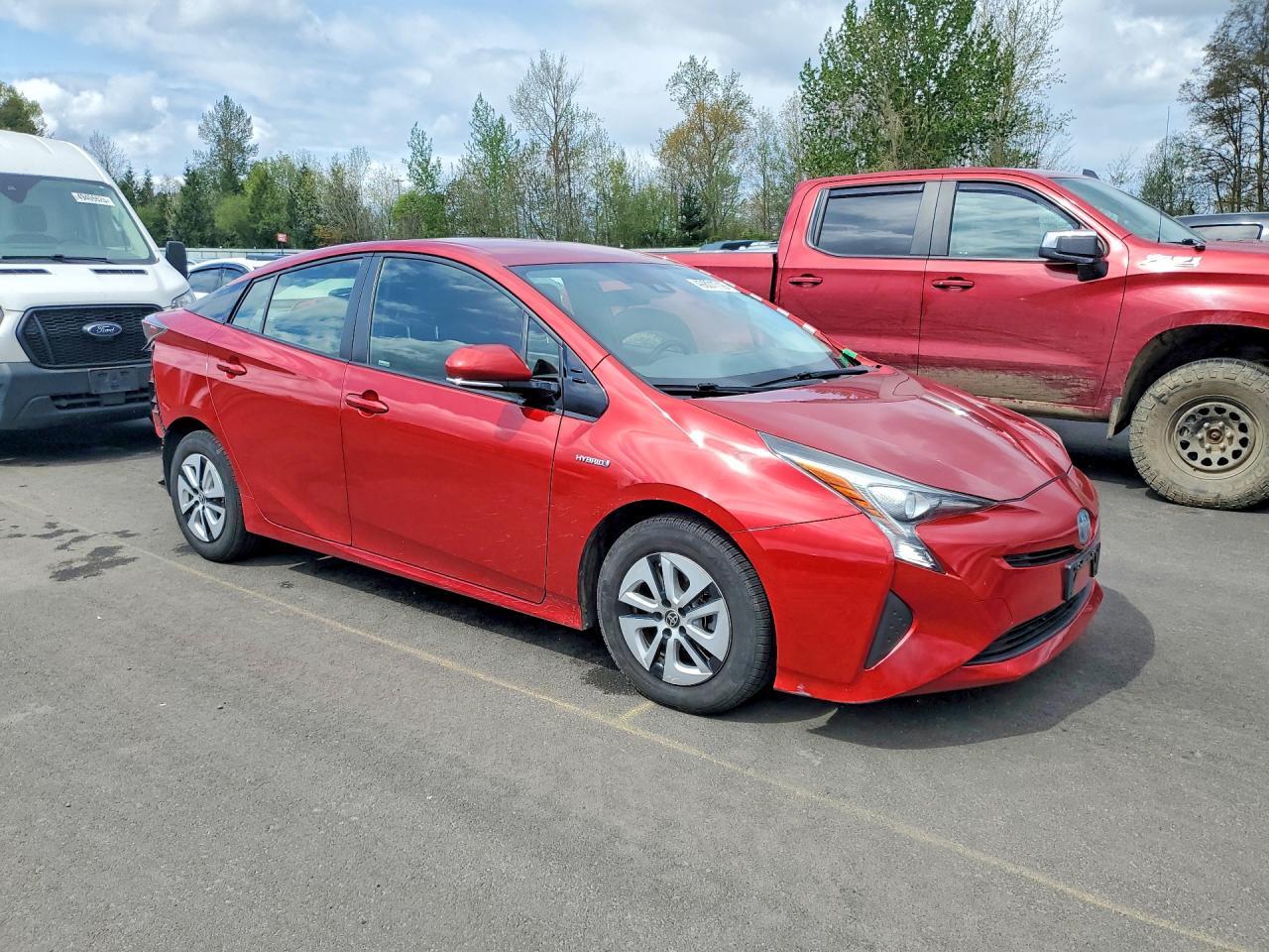 2017 Toyota Prius Three - Фото 4