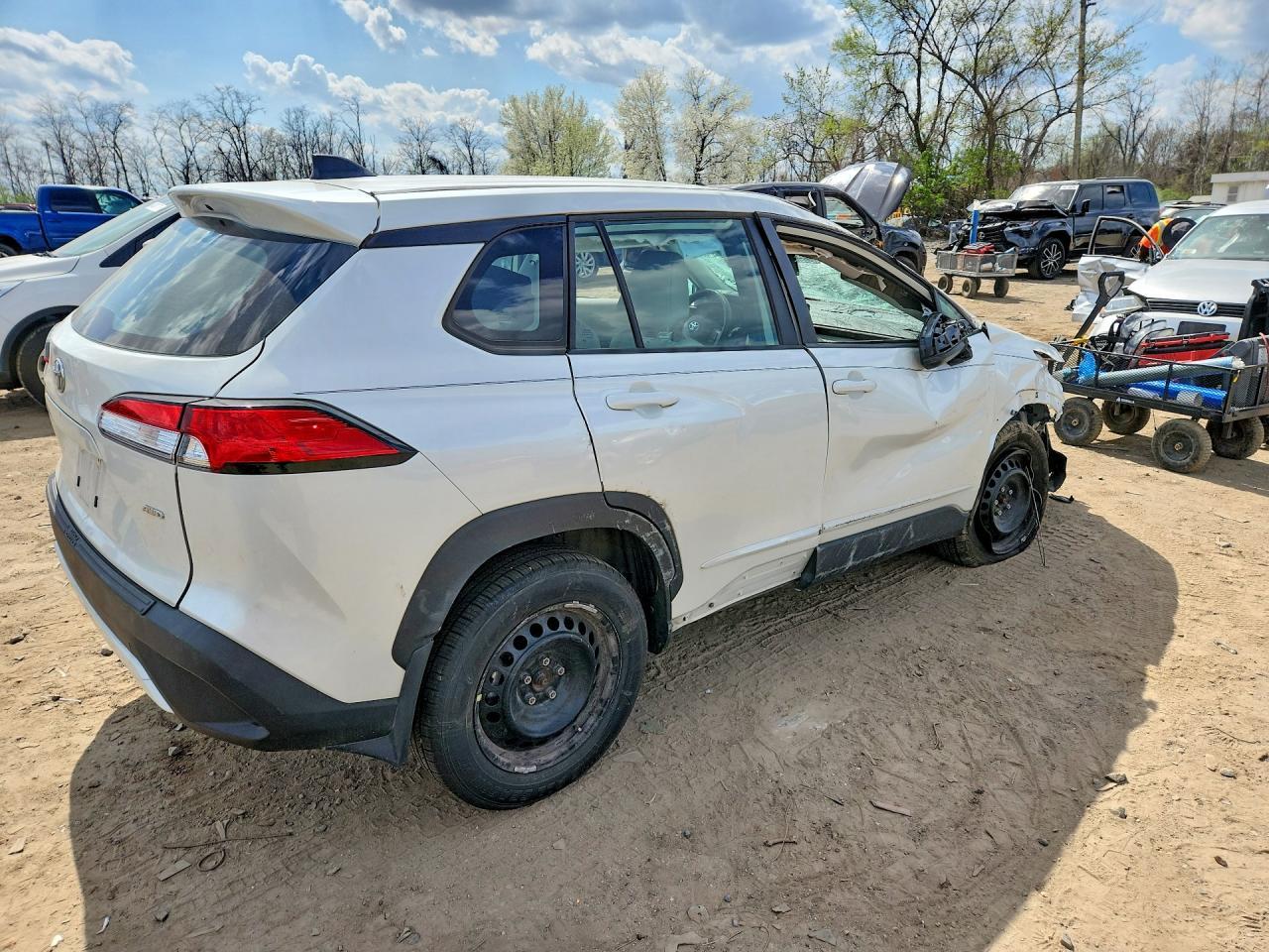 2023 Toyota Corolla Cross L - Фото 3