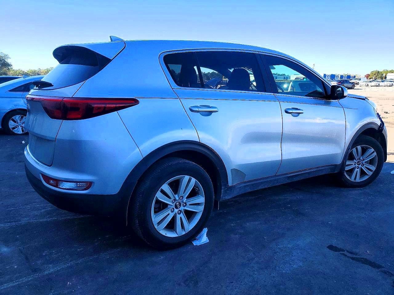 2018 Kia Sportage Lx - Image 3