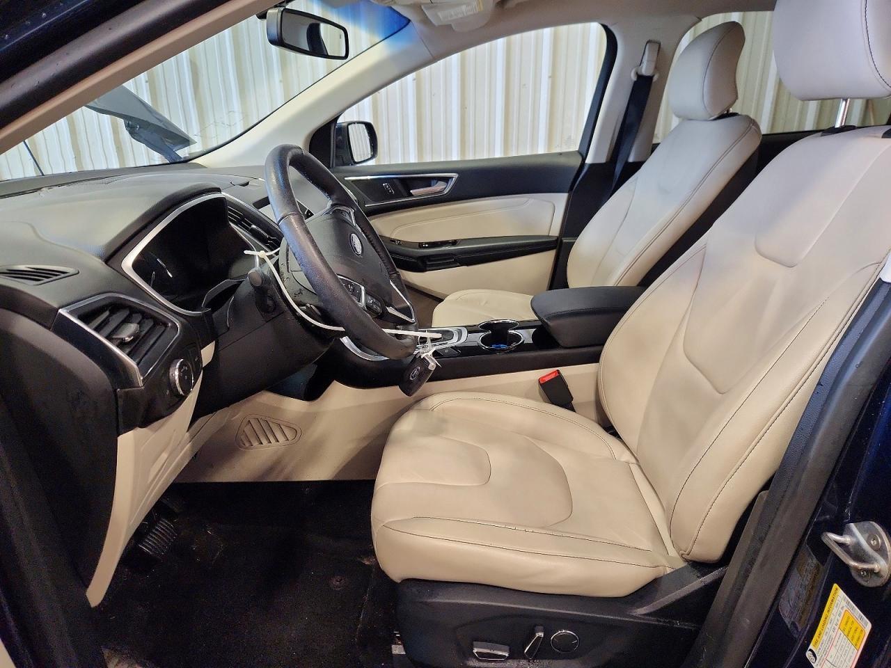 2017 Ford Edge Titanium - Image 7