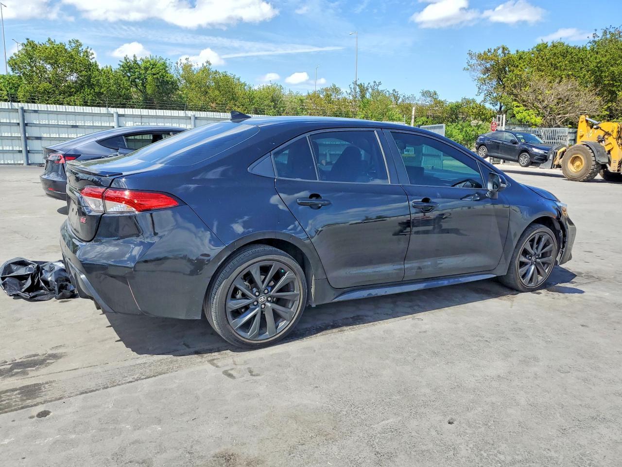 2024 Toyota Corolla Se - Фото 3