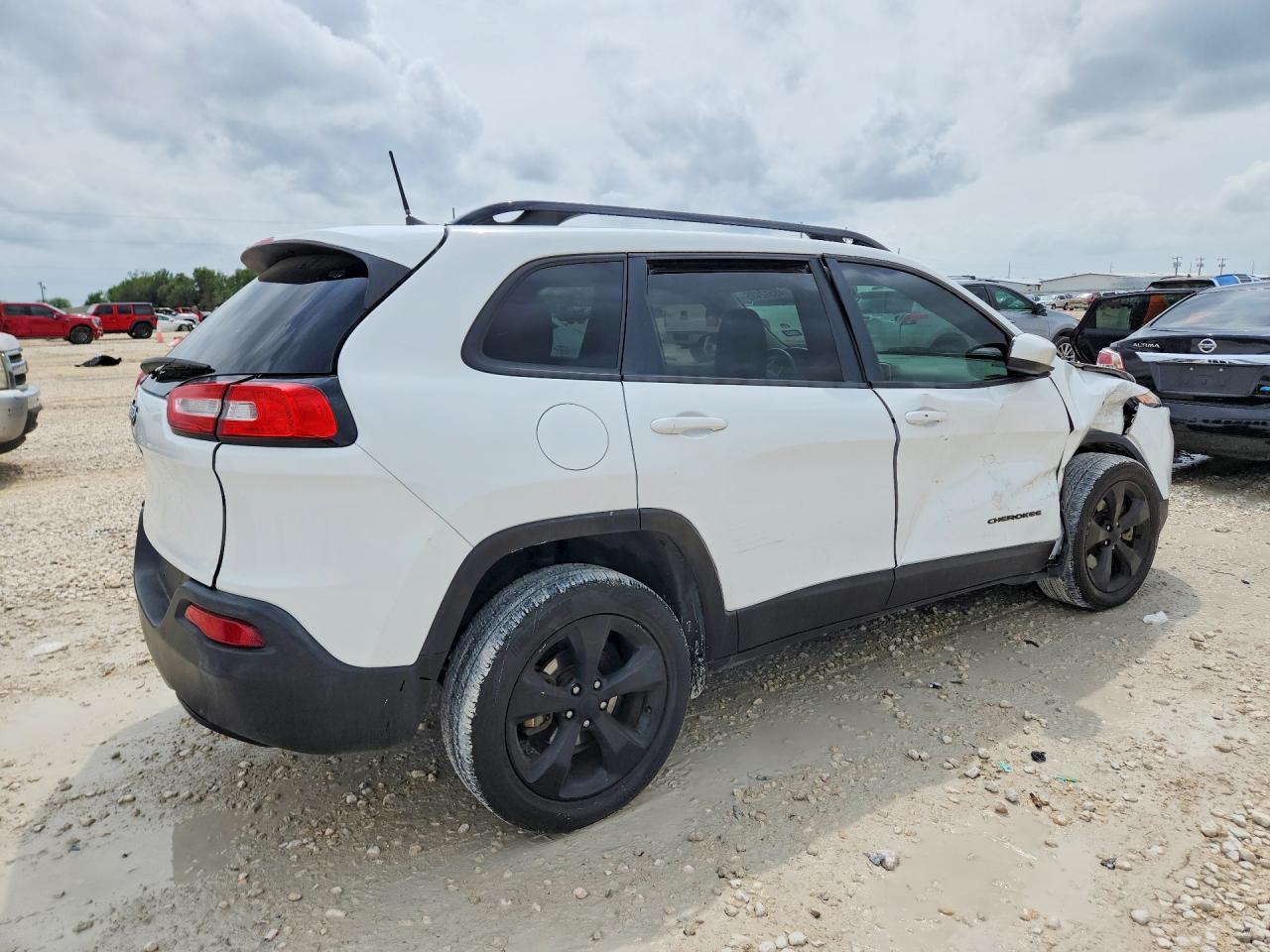 2016 Jeep Cherokee Latitude - Фото 3