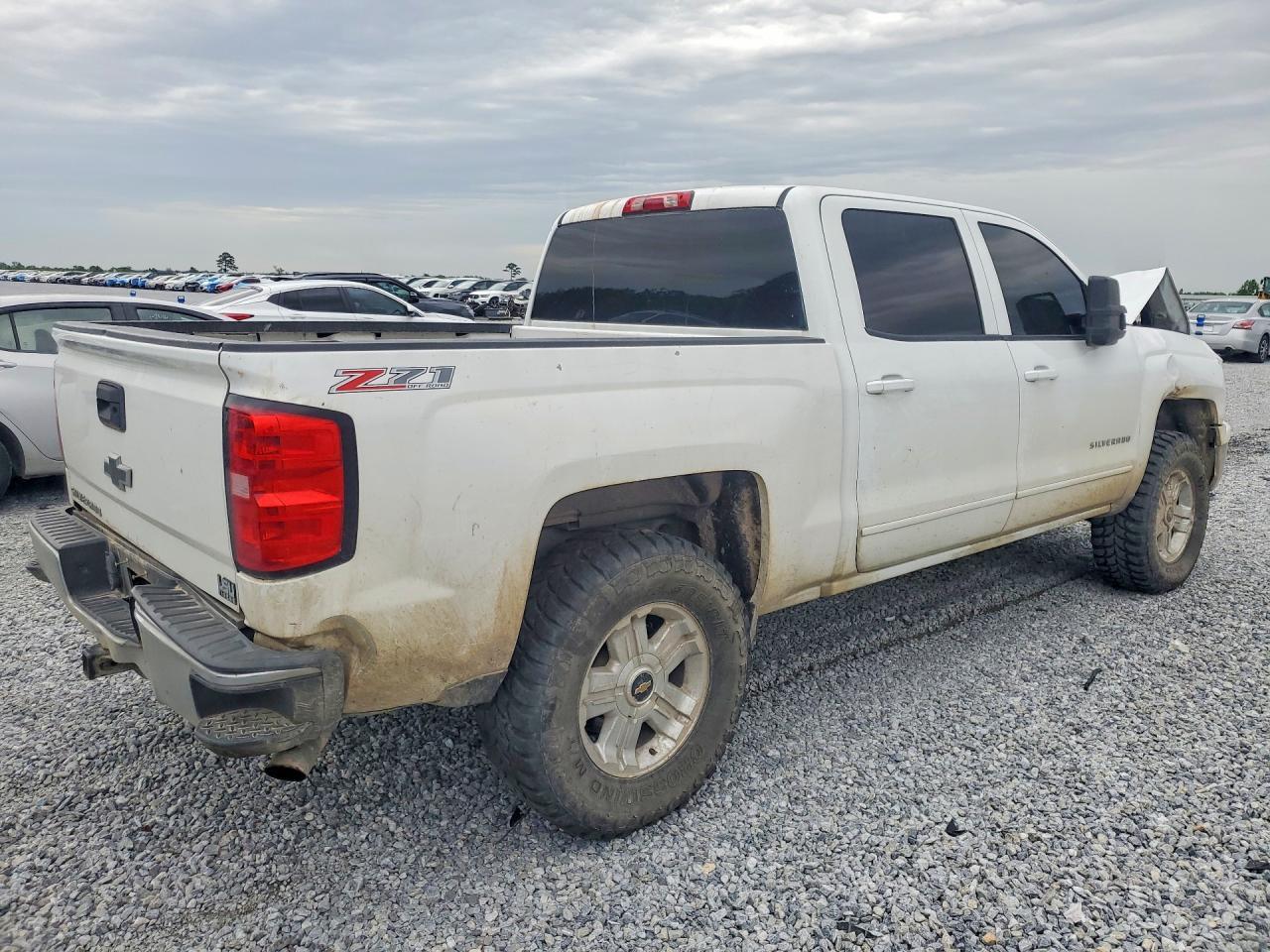 2015 Chevrolet Silverado K1500 Lt - Image 3
