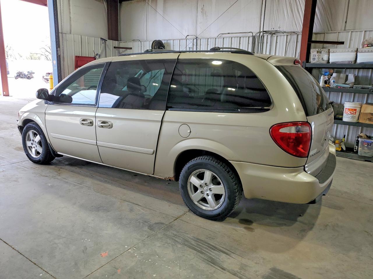 2007 Dodge Grand Caravan Sxt - Image 2