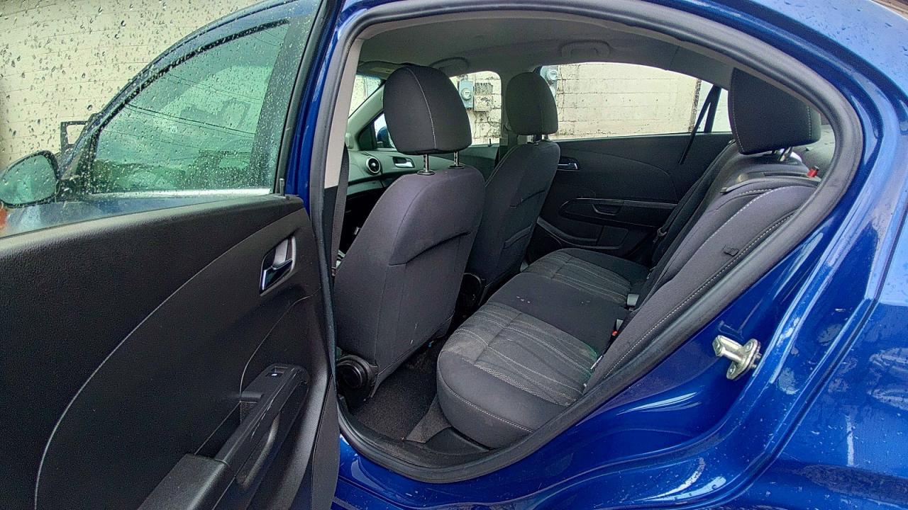 2013 Chevrolet Sonic Lt - Image 6