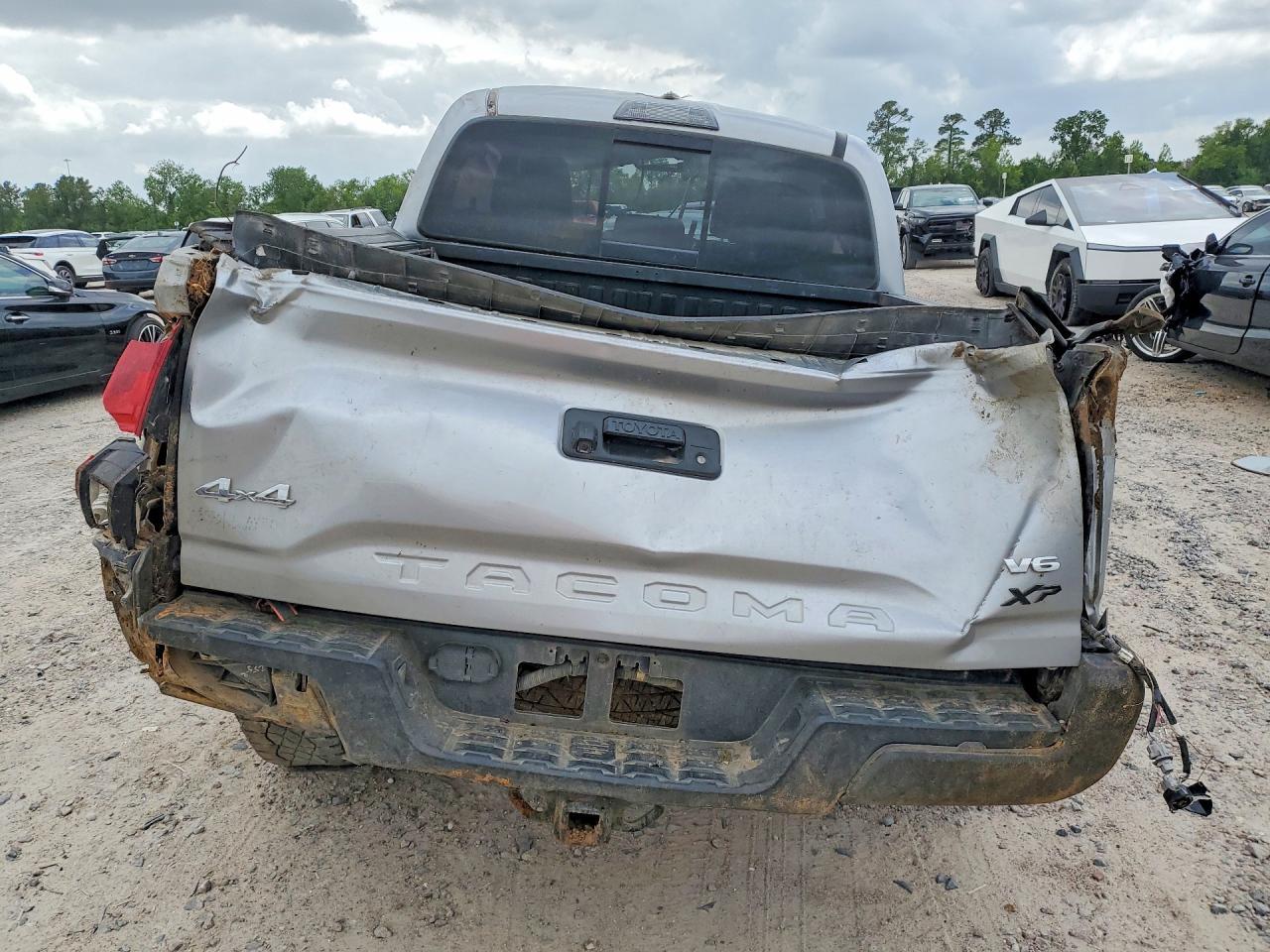 2019 Toyota Tacoma - Фото 6