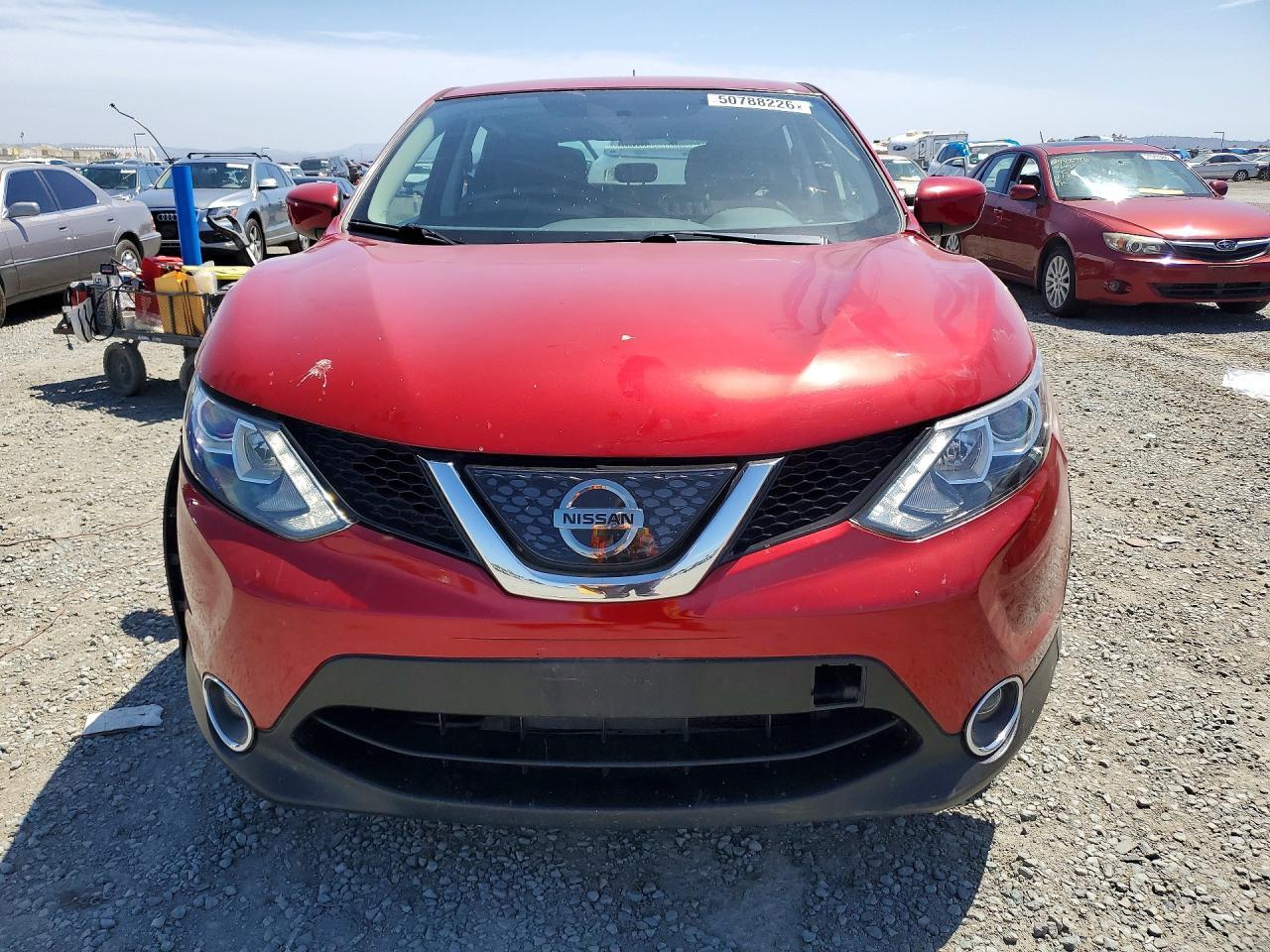2018 Nissan Rogue Sport S - Image 5