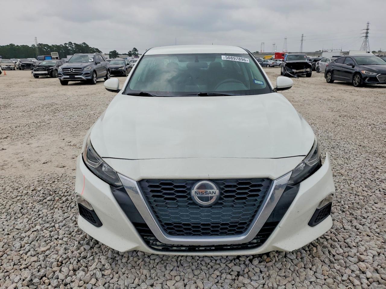 2019 Nissan Altima S - Фото 5