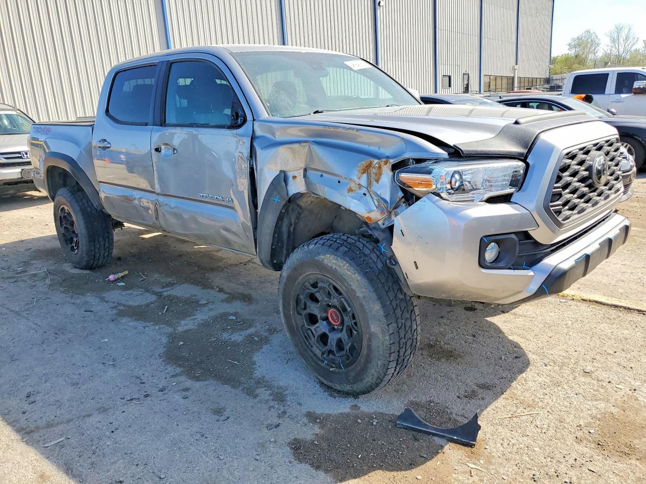 2021 Toyota Tacoma Trd Off-Road - Image 4