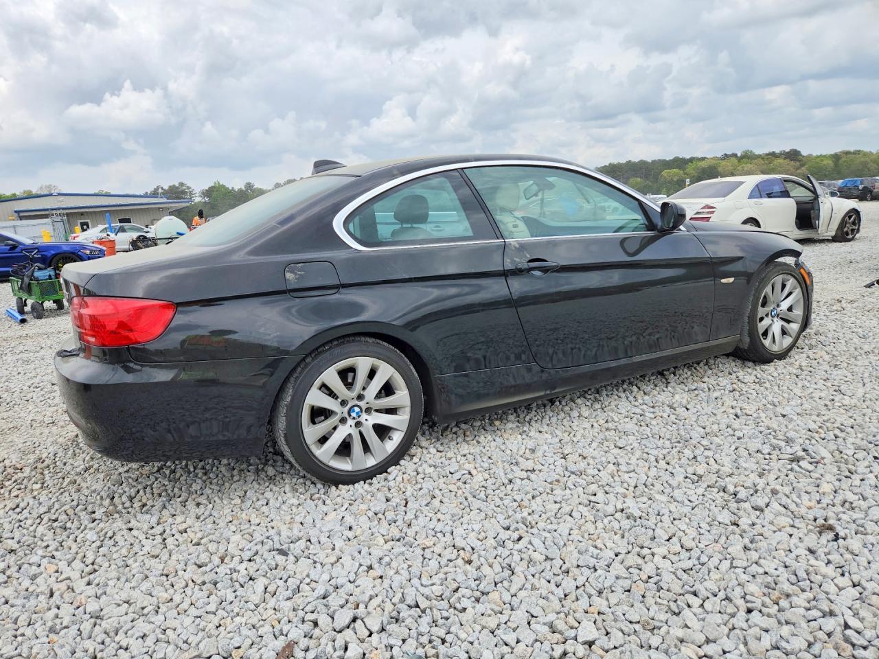 2011 BMW 328 I - Фото 3