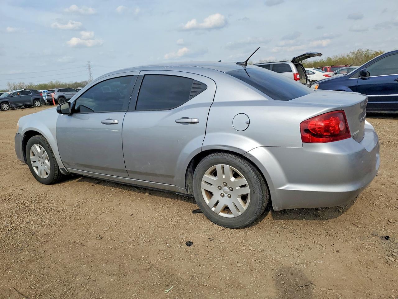 2014 Dodge Avenger Se - Фото 2