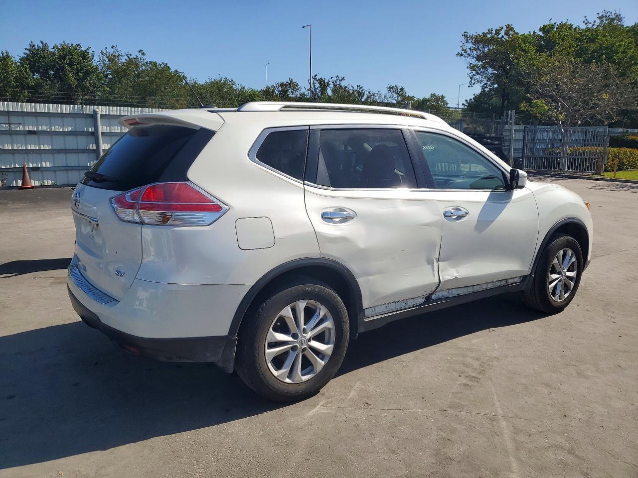2016 Nissan Rogue Sv - Image 3