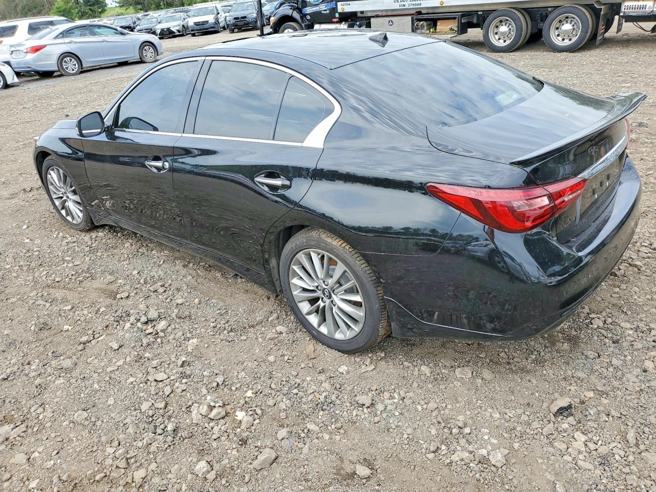 2019 Infiniti Q50 3.0T Luxe - Фото 2