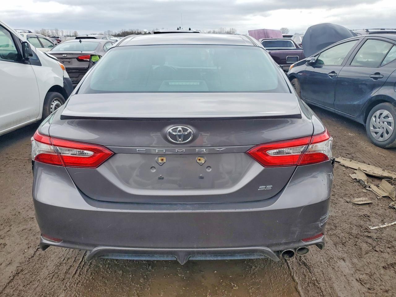 2018 Toyota Camry Se - Фото 6