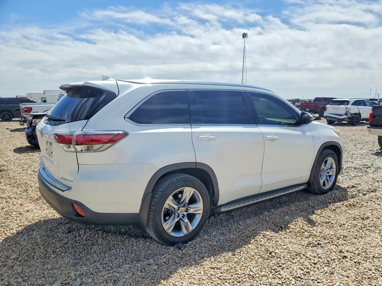 2015 Toyota Highlander Limited Platinum - Фото 3
