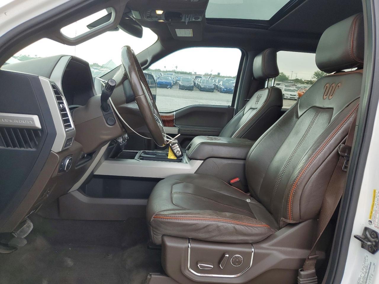 2017 Ford F250 Super Duty - Фото 7