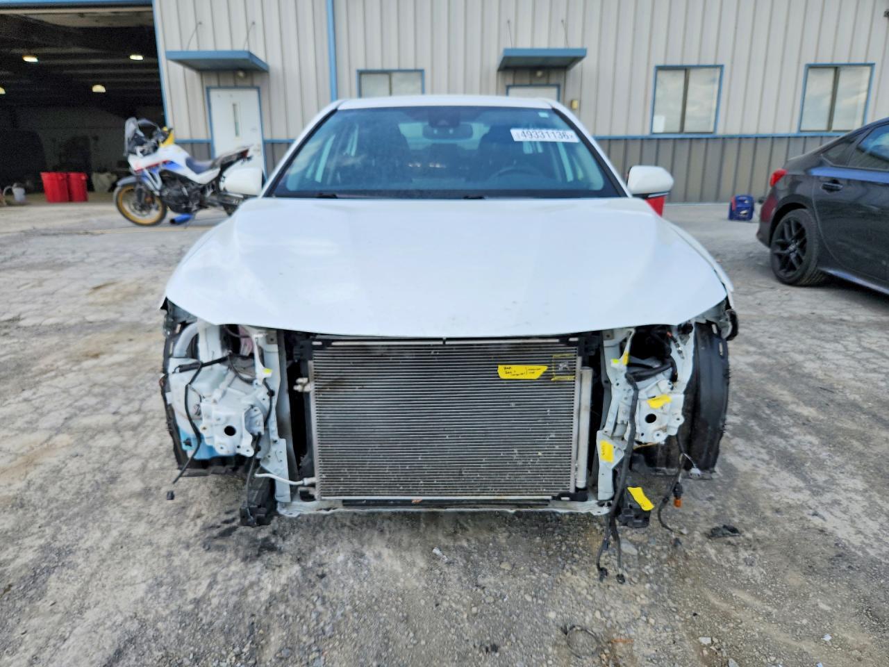 2022 Toyota Camry Se - Фото 5