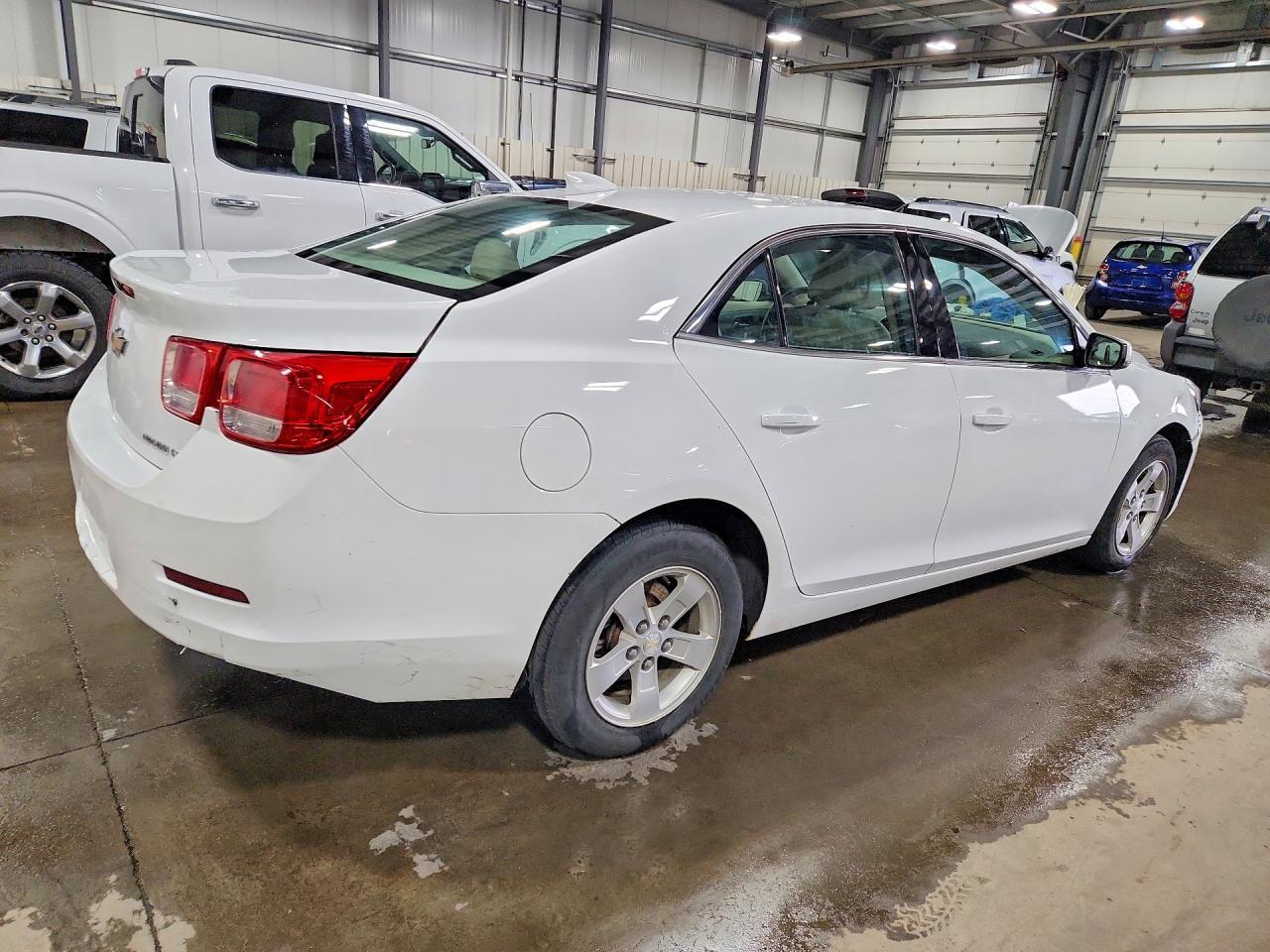 2016 Chevrolet Malibu Limited Lt - Image 3