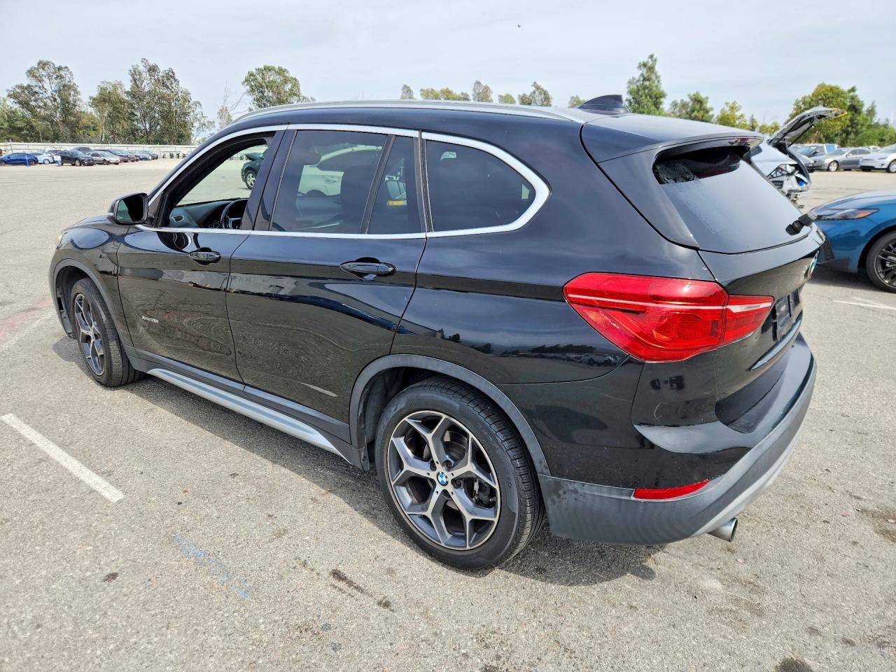 2016 BMW X1 xDrive28I - Фото 2
