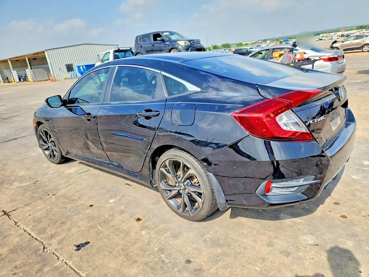 2019 Honda Civic Sport - Фото 2