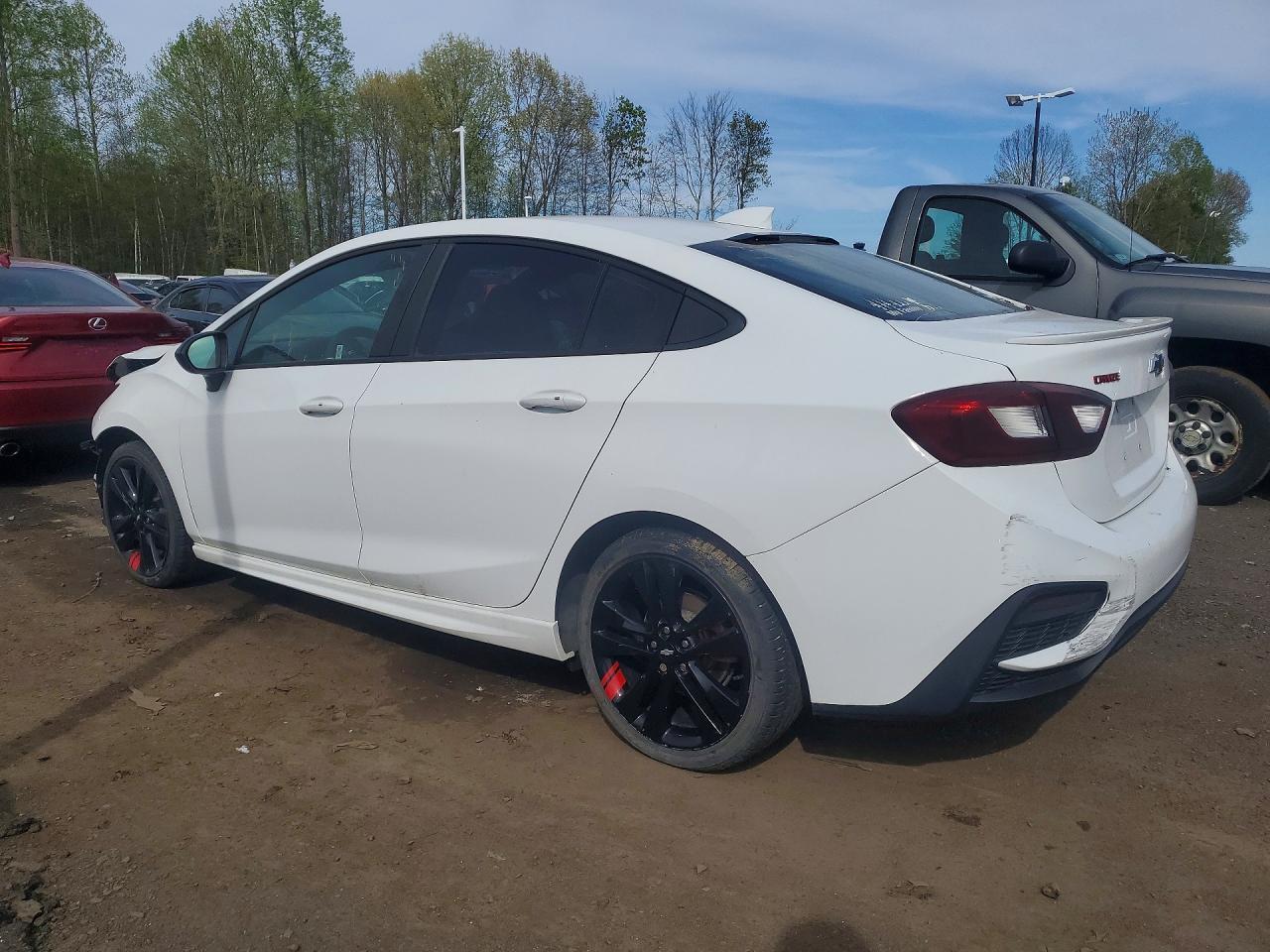 2018 Chevrolet Cruze Lt - Фото 2