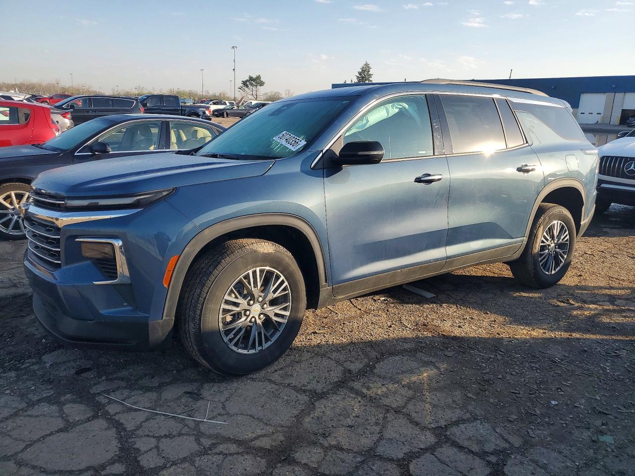 2025 Chevrolet Traverse Lt