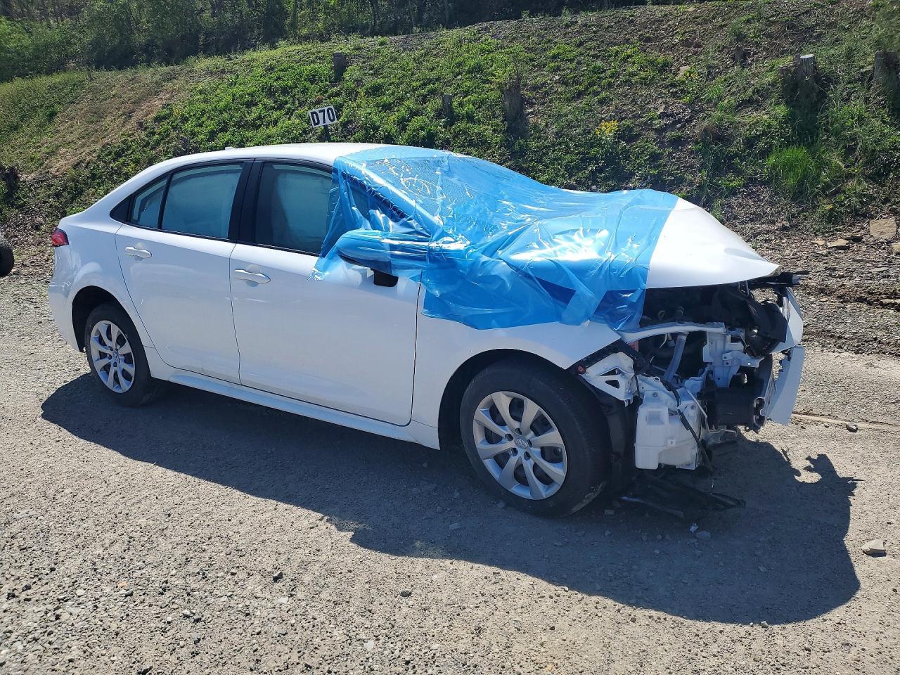 2025 Toyota Corolla Hybrid Le - Image 4