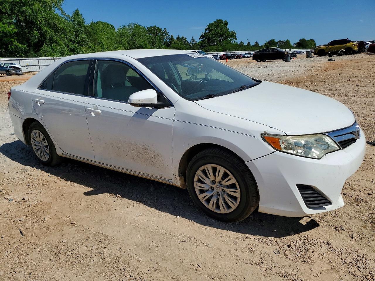 2012 Toyota Camry Le - Image 4
