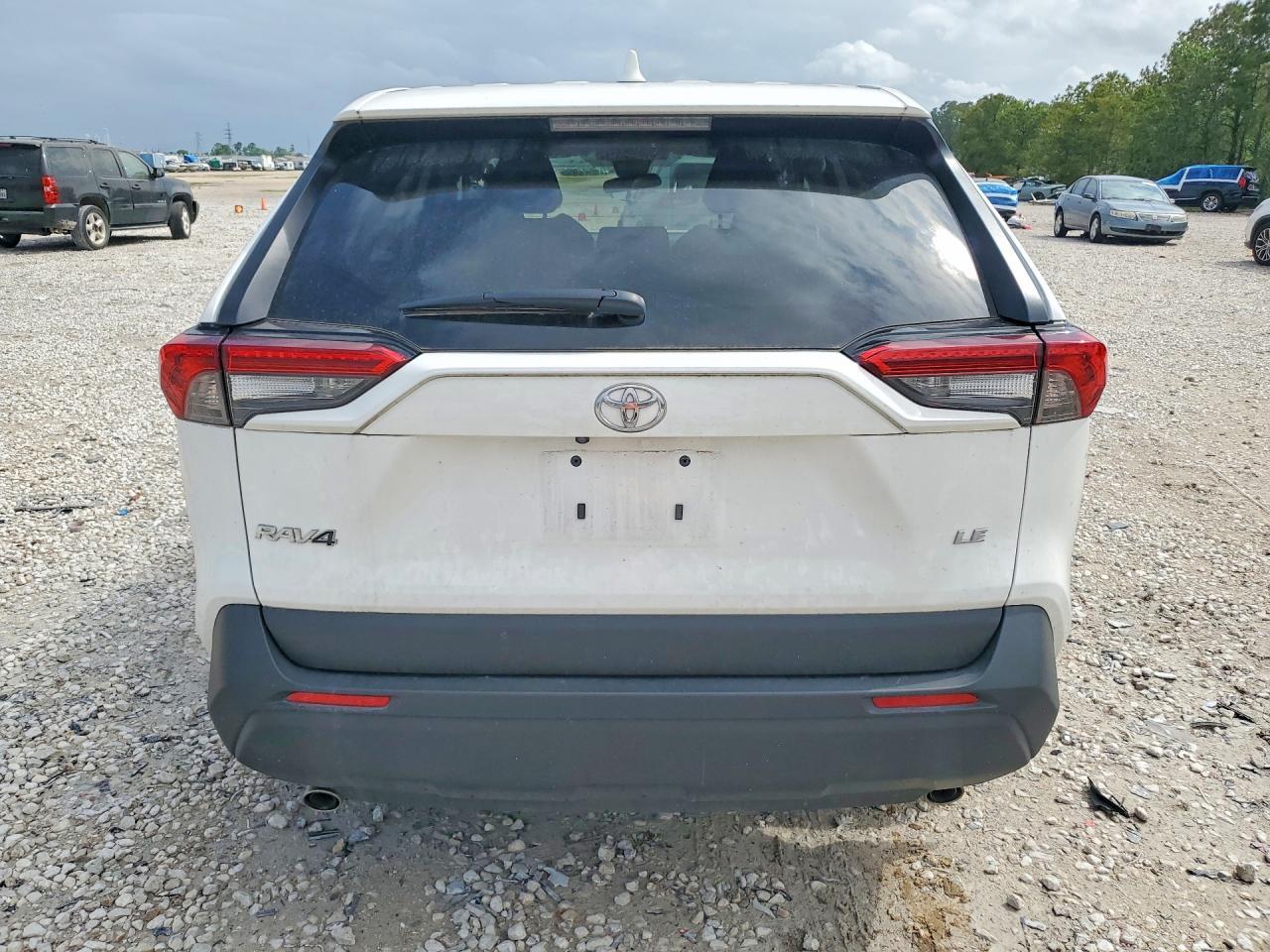 2025 Toyota Rav4 Le - Фото 6