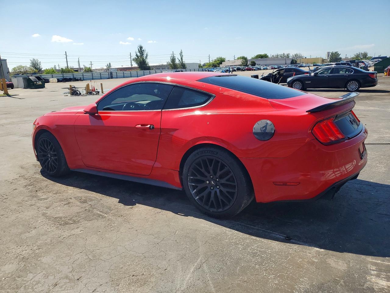 2016 Ford Mustang - Фото 2