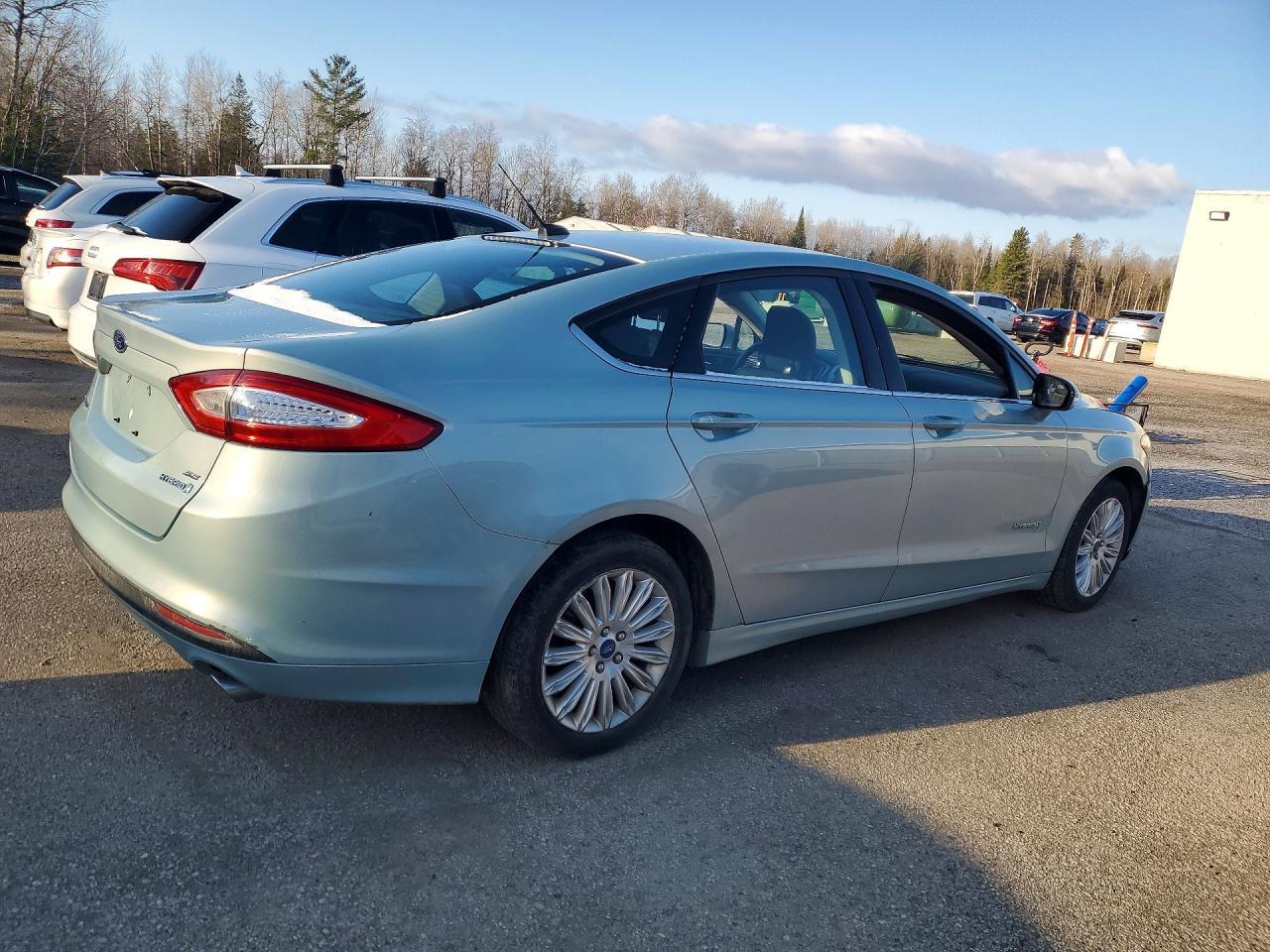 2013 Ford Fusion Se Hybrid - Image 3