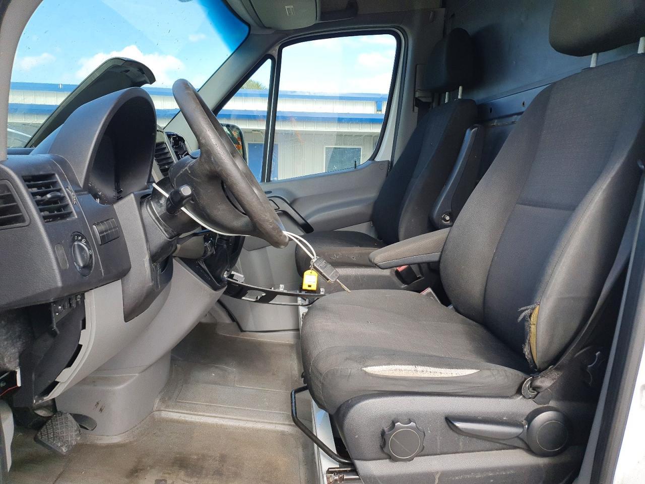 2018 Mercedes Benz Sprinter 2500 Delivery Van - Image 7