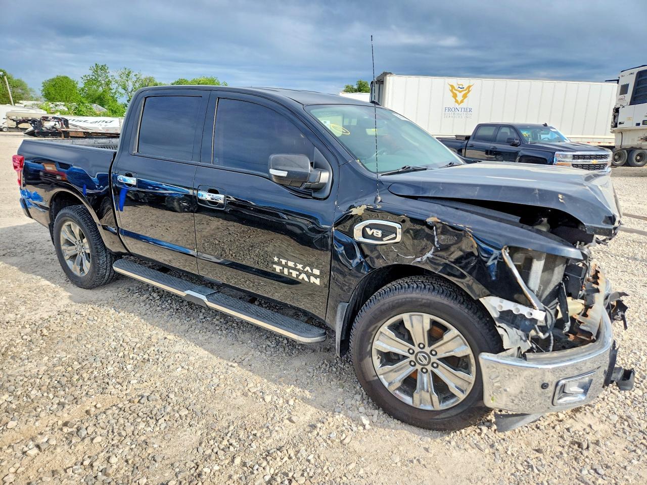 2017 Nissan Titan Sv - Фото 4