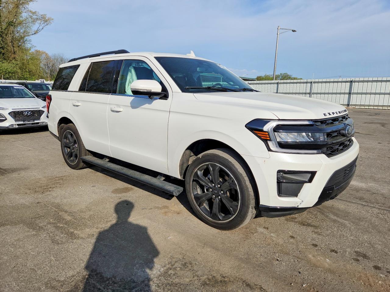 2023 Ford Expedition Limited - Image 4