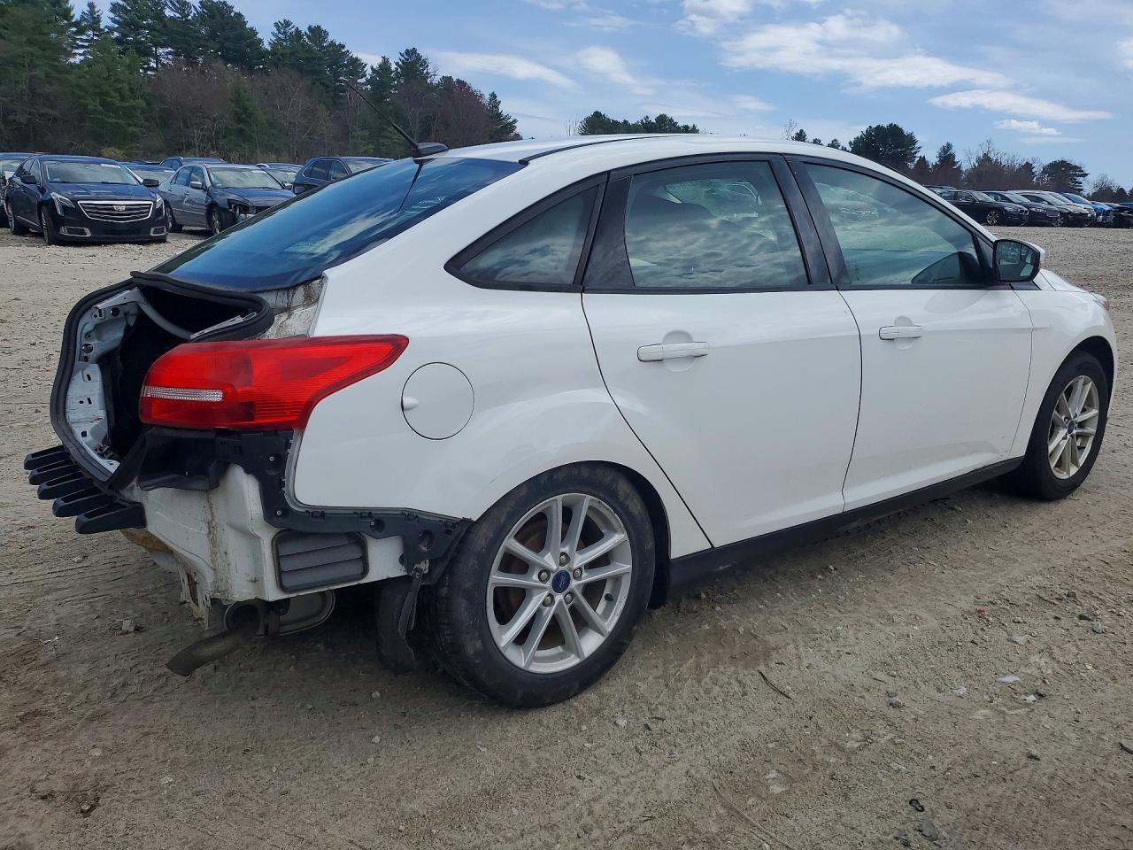 2016 Ford Focus Se - Фото 3