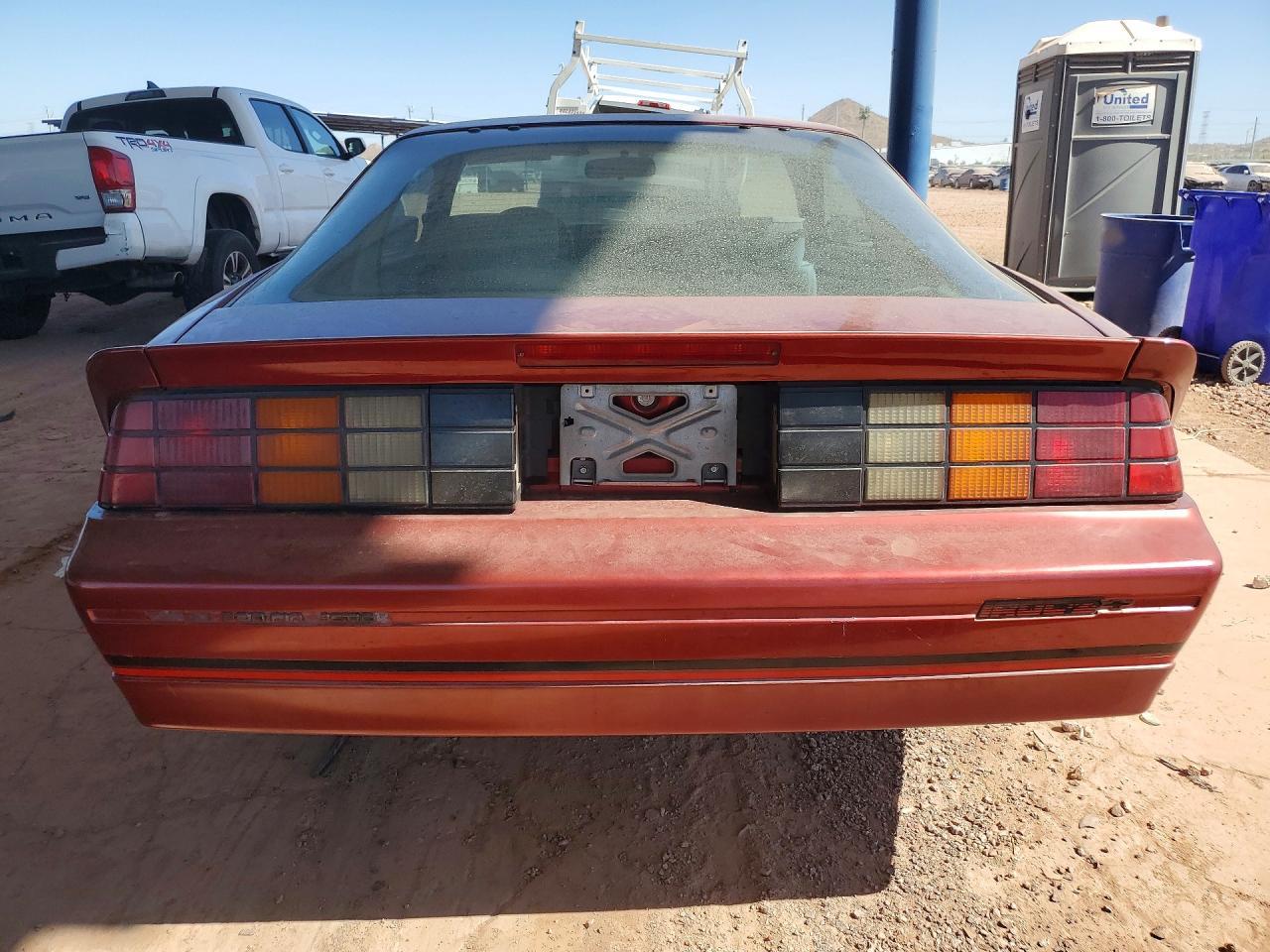 1988 Chevrolet Camaro - Фото 6