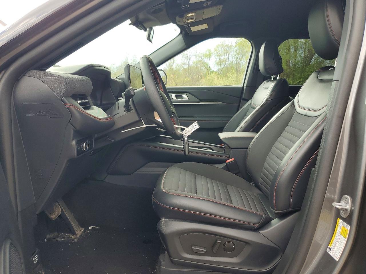 2025 Ford Explorer St-Line - Фото 7