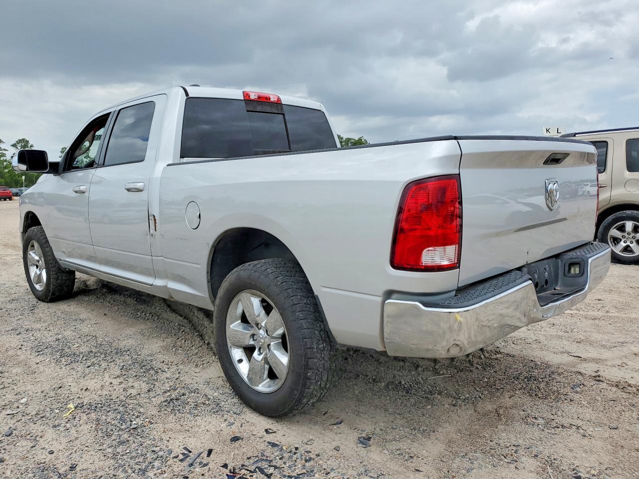 2019 Ram 1500 Classic Slt - Фото 2