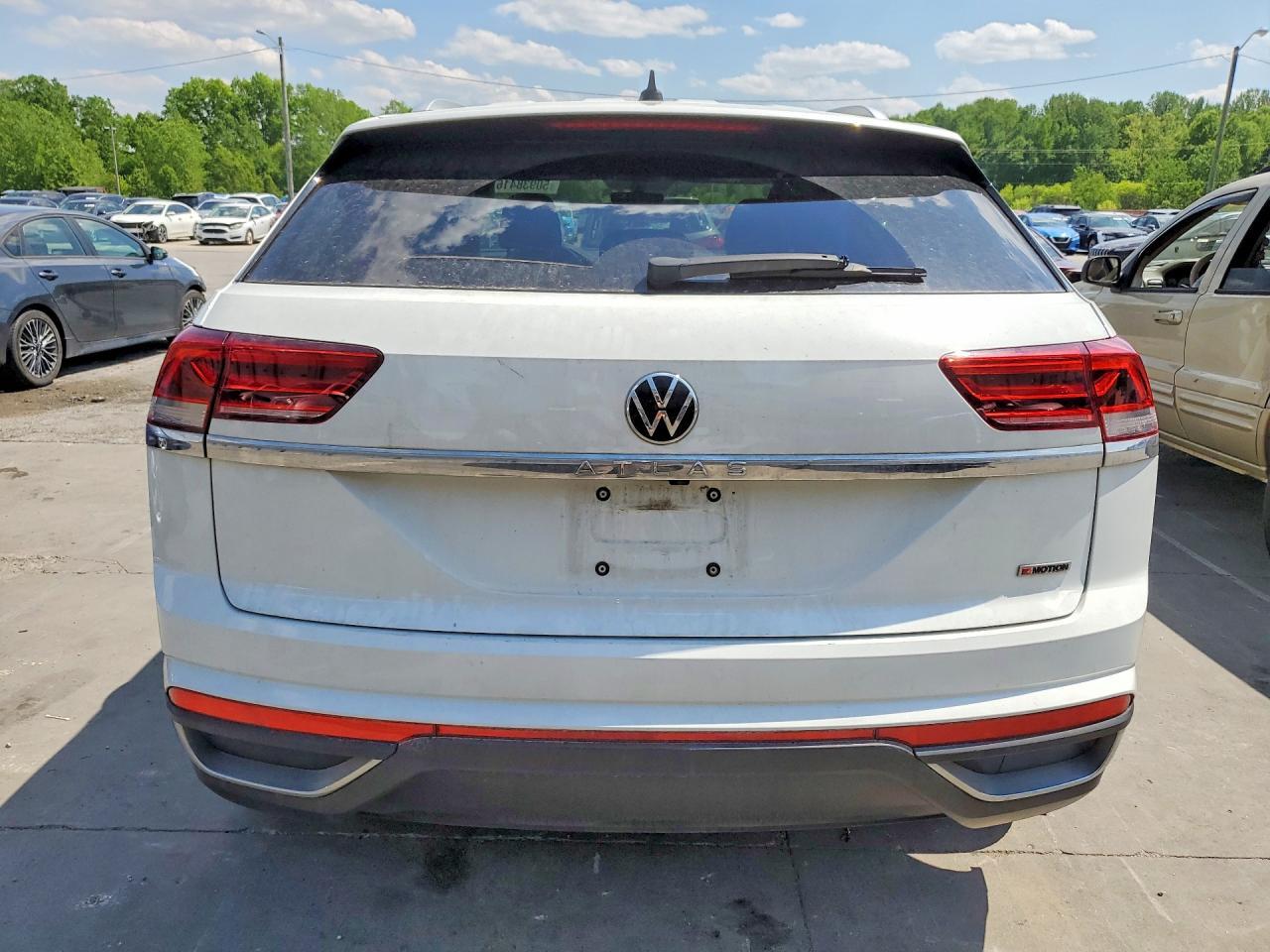 2020 Volkswagen Atlas Cross Sport S - Image 6