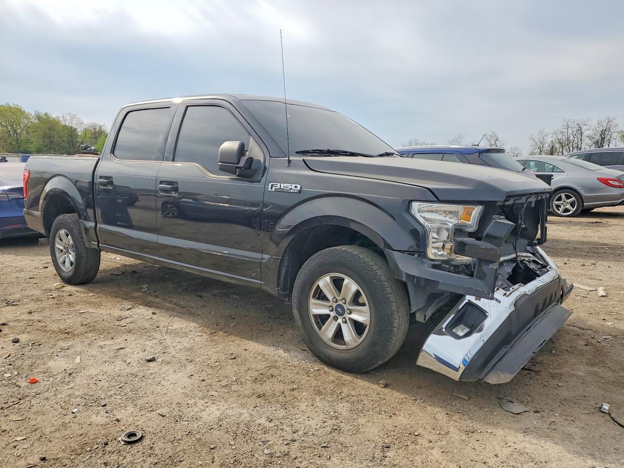 2015 Ford F150 Supercrew - Фото 4