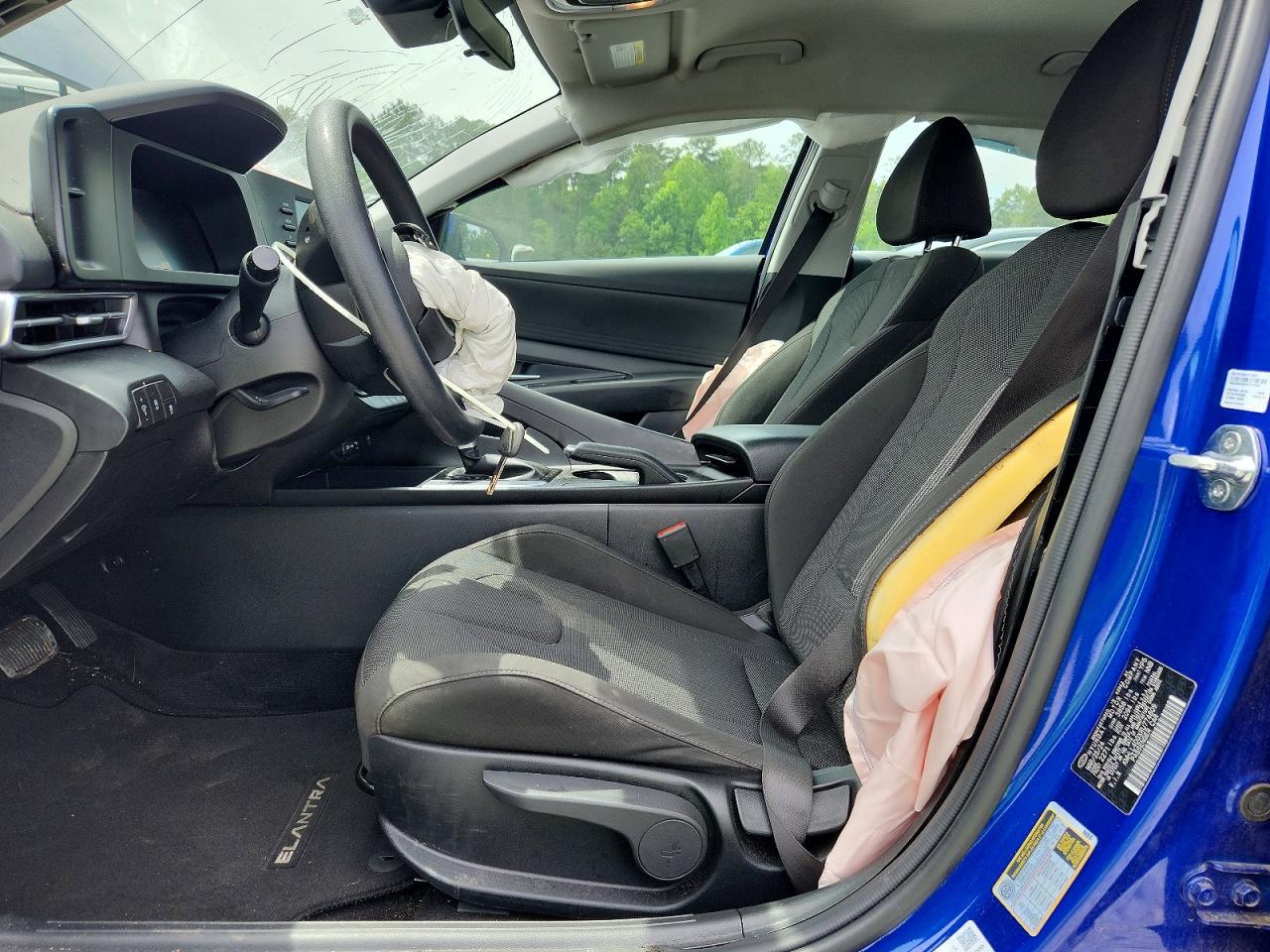 2024 Hyundai Elantra Se - Image 7