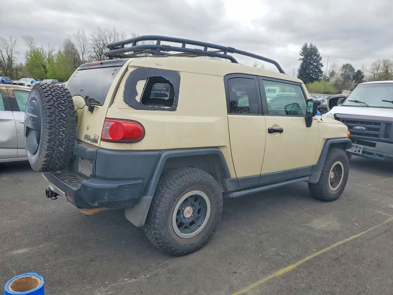 2010 Toyota Fj Cruiser Base - Image 3