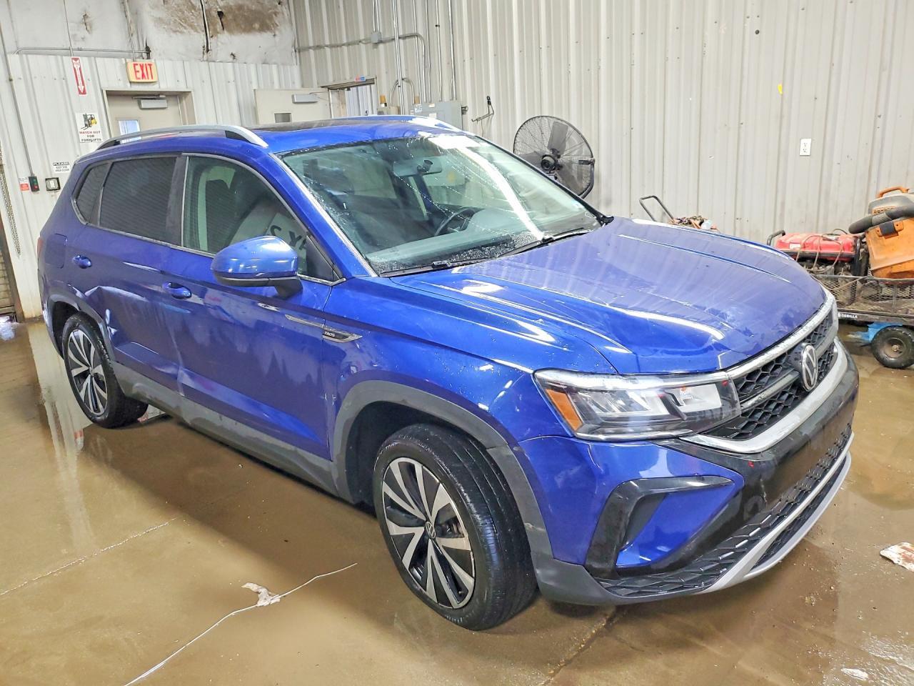 2022 Volkswagen Taos Se - Image 4