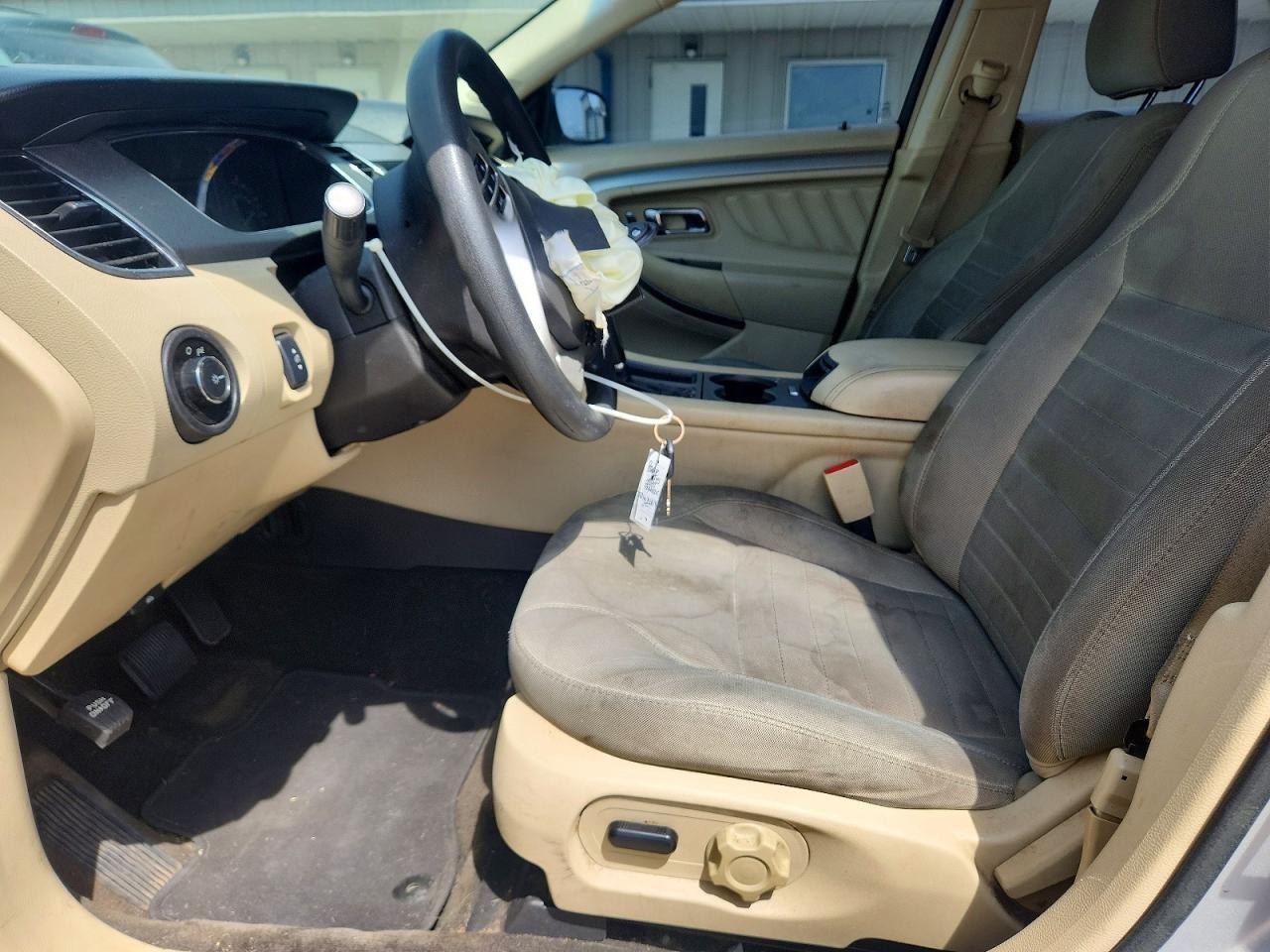 2015 Ford Taurus Se - Image 7