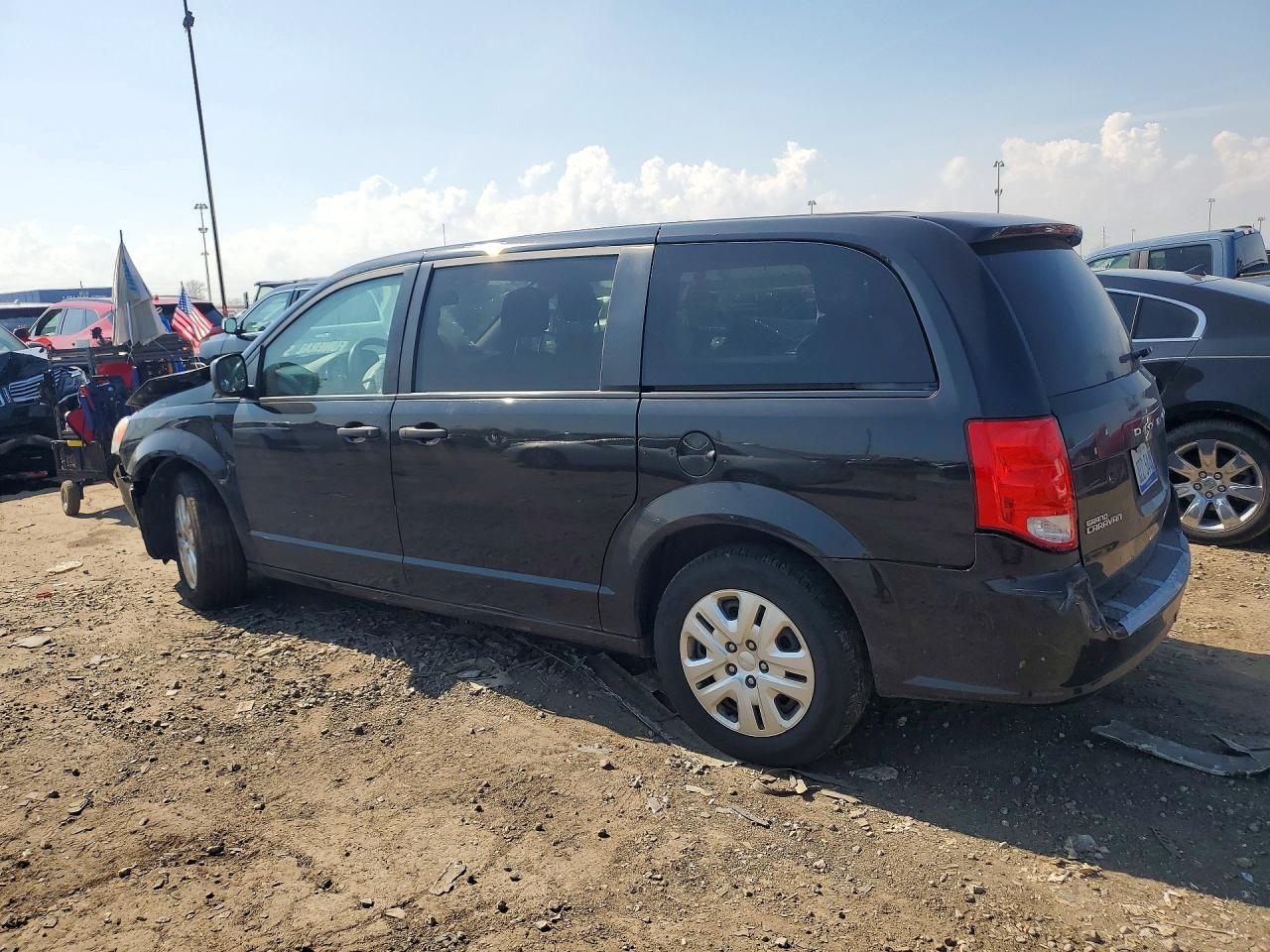 2019 Dodge Grand Caravan Se - Фото 2