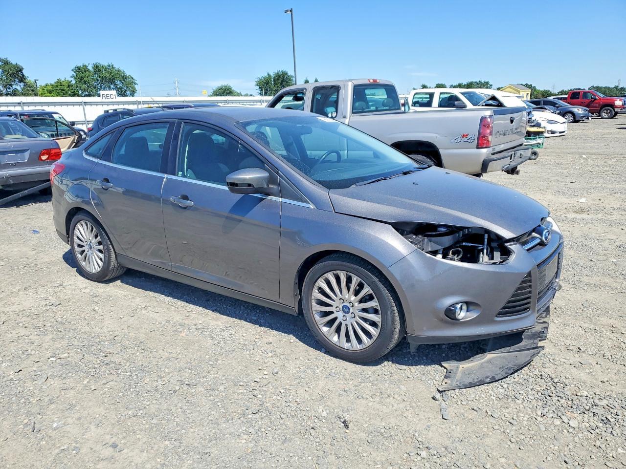 2012 Ford Focus Titanium - Image 4