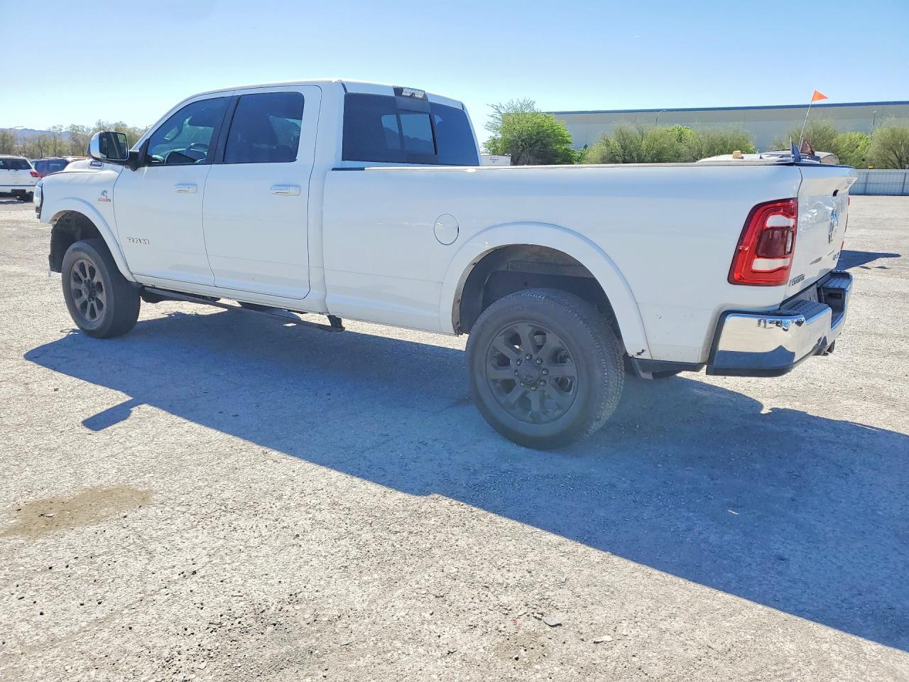 2019 Ram 3500 Laramie - Фото 2