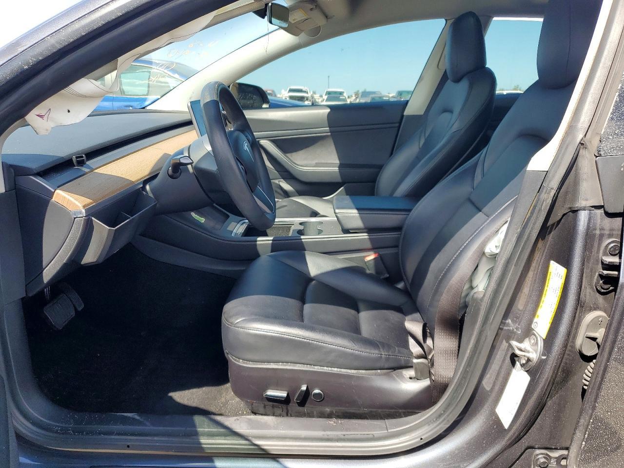 2021 Tesla Model 3 - Image 7